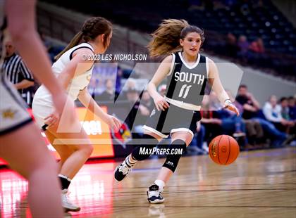 Thumbnail 1 in Knox Central vs South Laurel (13th Region Quarterfinal) photogallery.