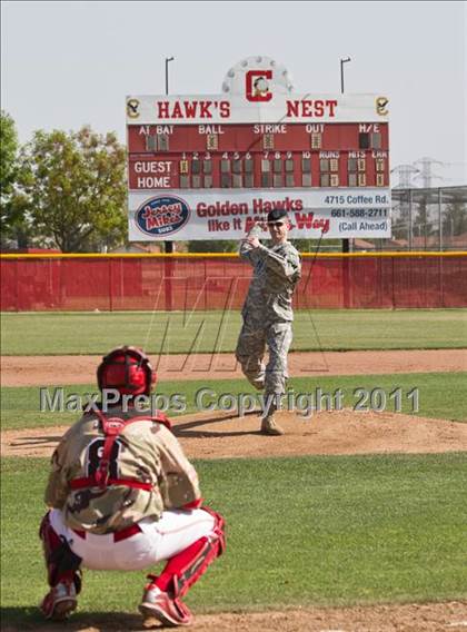 Thumbnail 1 in Bakersfield @ Centennial photogallery.