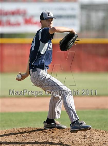 Thumbnail 1 in Bakersfield @ Centennial photogallery.