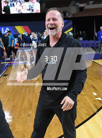 Thumbnail 2 in Deer Valley vs. Sahuaro (AIA 4A Final - Awards) photogallery.