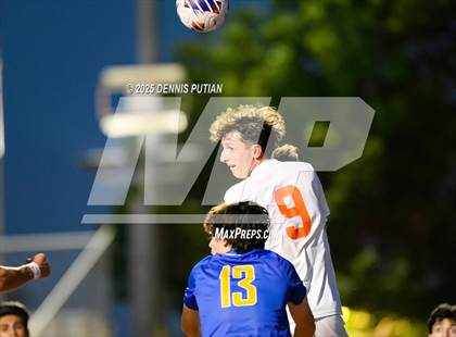 Thumbnail 3 in Los Gatos @ Santa Clara (CIF CCS D3 Semifinals) photogallery.