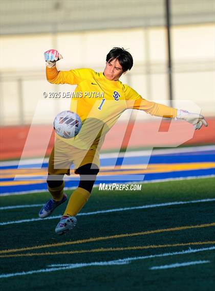 Thumbnail 1 in Los Gatos @ Santa Clara (CIF CCS D3 Semifinals) photogallery.