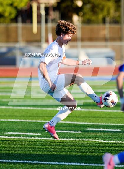 Thumbnail 1 in Los Gatos @ Santa Clara (CIF CCS D3 Semifinals) photogallery.