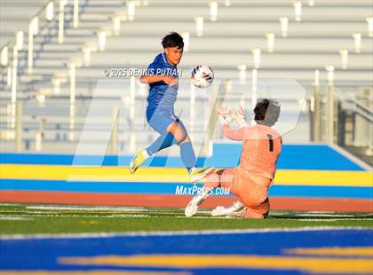 Thumbnail 2 in Los Gatos @ Santa Clara (CIF CCS D3 Semifinals) photogallery.