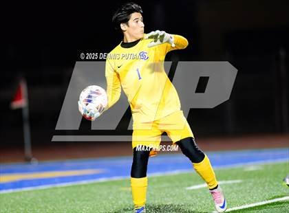 Thumbnail 3 in Los Gatos @ Santa Clara (CIF CCS D3 Semifinals) photogallery.