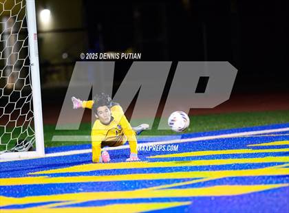 Thumbnail 2 in Los Gatos @ Santa Clara (CIF CCS D3 Semifinals) photogallery.