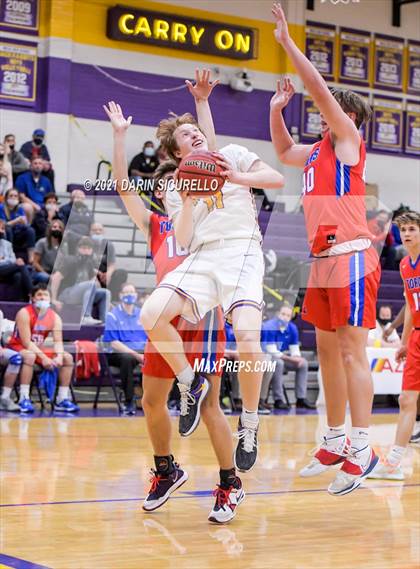 Thumbnail 2 in Mountain View vs Mesa (AIA 6A Round 1 Playoff) photogallery.