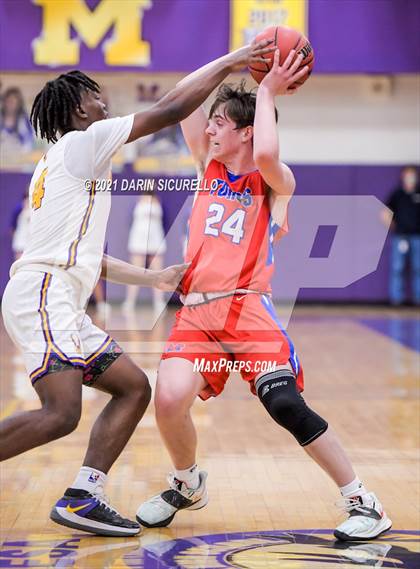 Thumbnail 1 in Mountain View vs Mesa (AIA 6A Round 1 Playoff) photogallery.