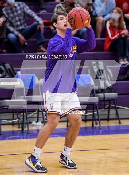 Thumbnail 3 in Mountain View vs Mesa (AIA 6A Round 1 Playoff) photogallery.