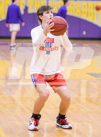 Thumbnail 3 in Mountain View vs Mesa (AIA 6A Round 1 Playoff) photogallery.