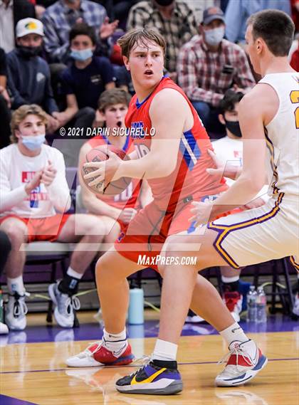 Thumbnail 1 in Mountain View vs Mesa (AIA 6A Round 1 Playoff) photogallery.