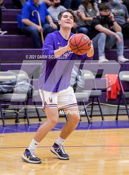 Thumbnail 2 in Mountain View vs Mesa (AIA 6A Round 1 Playoff) photogallery.