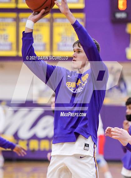 Thumbnail 1 in Mountain View vs Mesa (AIA 6A Round 1 Playoff) photogallery.
