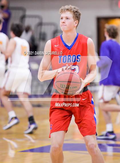 Thumbnail 2 in Mountain View vs Mesa (AIA 6A Round 1 Playoff) photogallery.