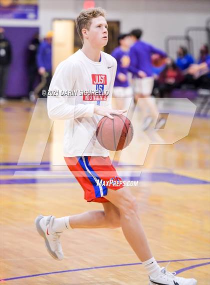 Thumbnail 1 in Mountain View vs Mesa (AIA 6A Round 1 Playoff) photogallery.
