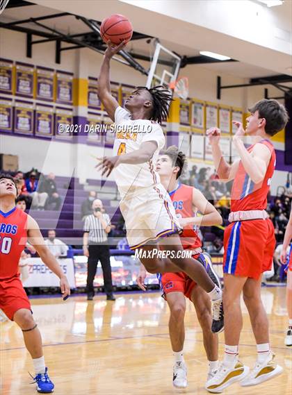 Thumbnail 2 in Mountain View vs Mesa (AIA 6A Round 1 Playoff) photogallery.