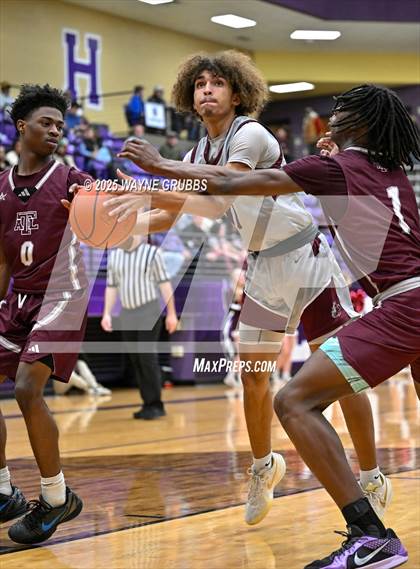Thumbnail 1 in Jefferson @ Atlanta (UIL 3A DI Bi-District Playoff) photogallery.