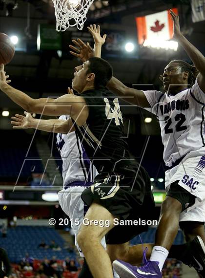 Thumbnail 3 in Sacramento vs Archbishop Mitty (CIF NorCal Regional D2 Final) photogallery.