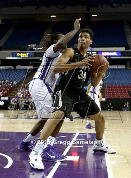 Thumbnail 2 in Sacramento vs Archbishop Mitty (CIF NorCal Regional D2 Final) photogallery.