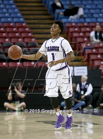 Thumbnail 2 in Sacramento vs Archbishop Mitty (CIF NorCal Regional D2 Final) photogallery.
