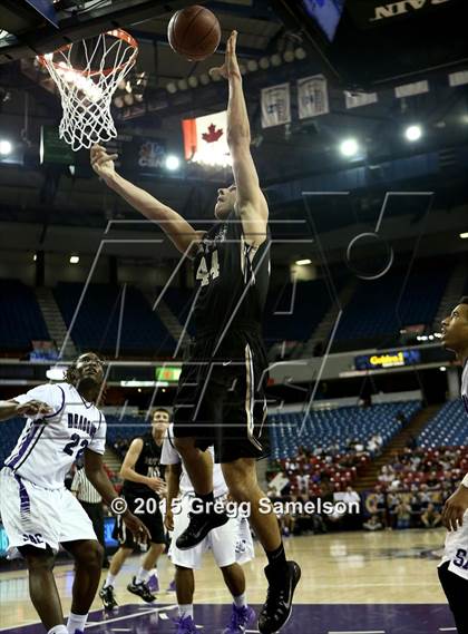 Thumbnail 1 in Sacramento vs Archbishop Mitty (CIF NorCal Regional D2 Final) photogallery.