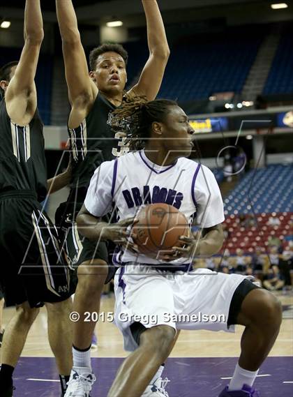 Thumbnail 3 in Sacramento vs Archbishop Mitty (CIF NorCal Regional D2 Final) photogallery.