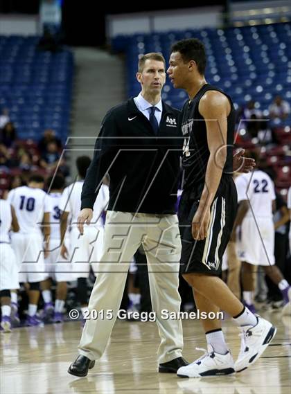 Thumbnail 3 in Sacramento vs Archbishop Mitty (CIF NorCal Regional D2 Final) photogallery.