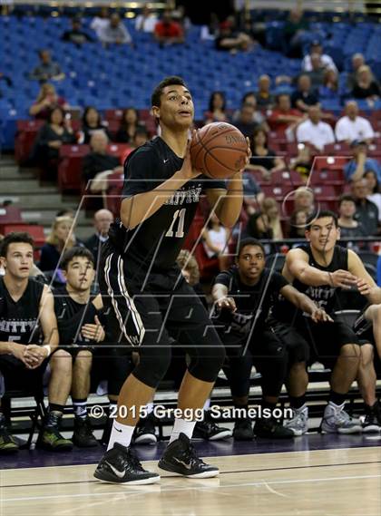 Thumbnail 2 in Sacramento vs Archbishop Mitty (CIF NorCal Regional D2 Final) photogallery.
