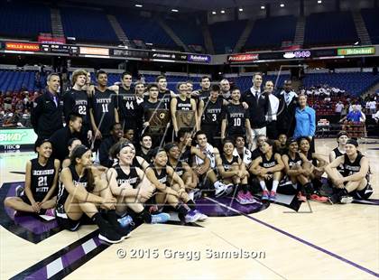 Thumbnail 2 in Sacramento vs Archbishop Mitty (CIF NorCal Regional D2 Final) photogallery.