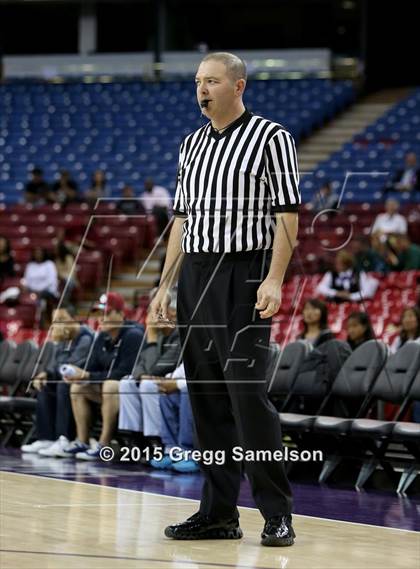 Thumbnail 1 in Sacramento vs Archbishop Mitty (CIF NorCal Regional D2 Final) photogallery.