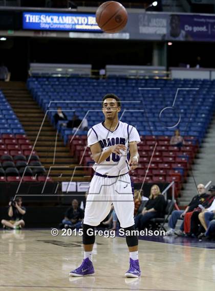 Thumbnail 1 in Sacramento vs Archbishop Mitty (CIF NorCal Regional D2 Final) photogallery.