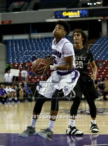 Thumbnail 1 in Sacramento vs Archbishop Mitty (CIF NorCal Regional D2 Final) photogallery.