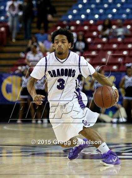 Thumbnail 3 in Sacramento vs Archbishop Mitty (CIF NorCal Regional D2 Final) photogallery.