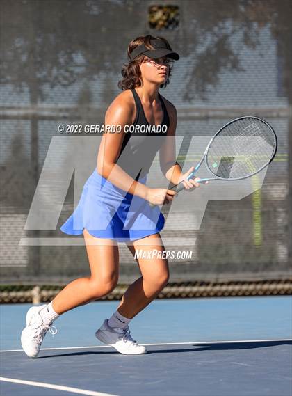 Thumbnail 3 in Central Catholic @ Sierra photogallery.