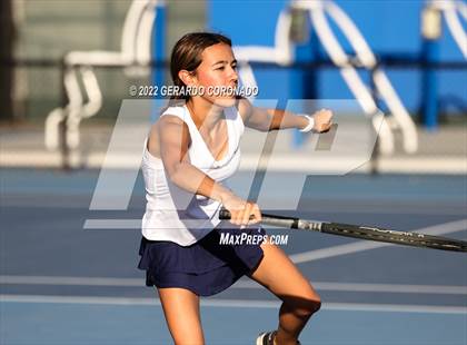 Thumbnail 1 in Central Catholic @ Sierra photogallery.