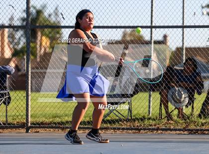 Thumbnail 2 in Central Catholic @ Sierra photogallery.