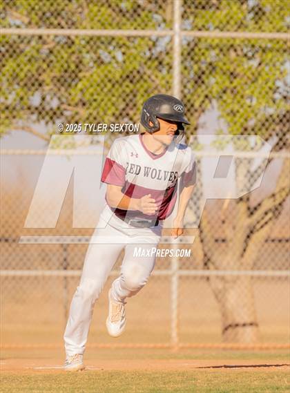 Thumbnail 3 in Tanque Verde @ Walden Grove photogallery.