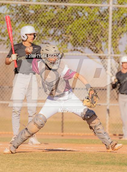 Thumbnail 1 in Tanque Verde @ Walden Grove photogallery.
