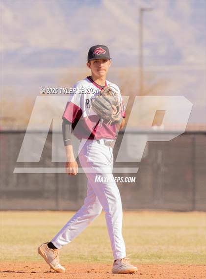 Thumbnail 3 in Tanque Verde @ Walden Grove photogallery.