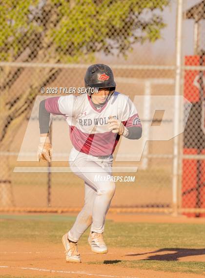 Thumbnail 1 in Tanque Verde @ Walden Grove photogallery.