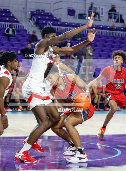 Thumbnail 1 in Centennial vs Lake Highlands (City of Palms Classic) photogallery.