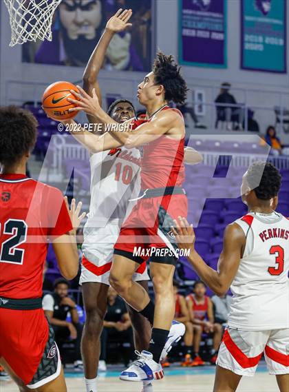Thumbnail 2 in Centennial vs Lake Highlands (City of Palms Classic) photogallery.