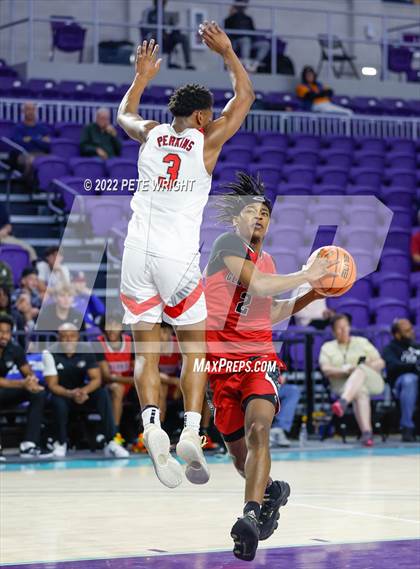 Thumbnail 1 in Centennial vs Lake Highlands (City of Palms Classic) photogallery.