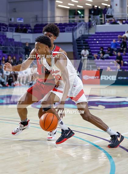 Thumbnail 2 in Centennial vs Lake Highlands (City of Palms Classic) photogallery.