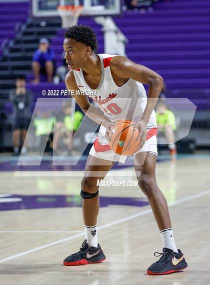 Thumbnail 1 in Centennial vs Lake Highlands (City of Palms Classic) photogallery.
