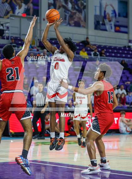 Thumbnail 3 in Centennial vs Lake Highlands (City of Palms Classic) photogallery.