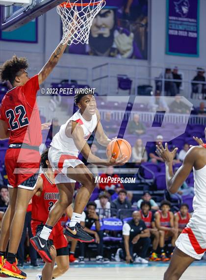 Thumbnail 3 in Centennial vs Lake Highlands (City of Palms Classic) photogallery.