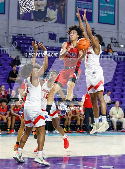 Thumbnail 1 in Centennial vs Lake Highlands (City of Palms Classic) photogallery.
