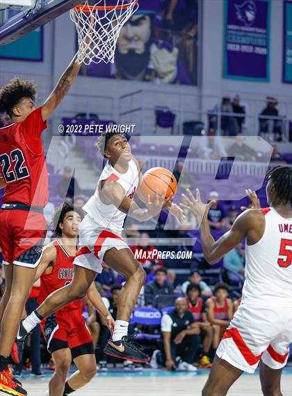 Thumbnail 1 in Centennial vs Lake Highlands (City of Palms Classic) photogallery.