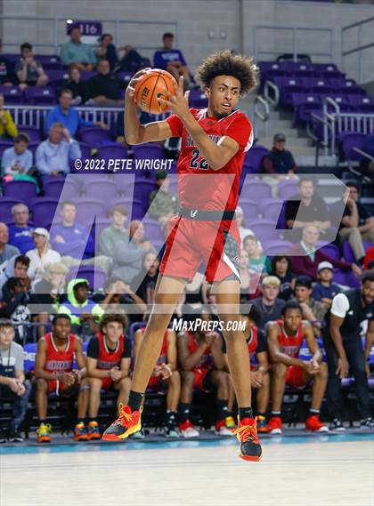 Thumbnail 3 in Centennial vs Lake Highlands (City of Palms Classic) photogallery.